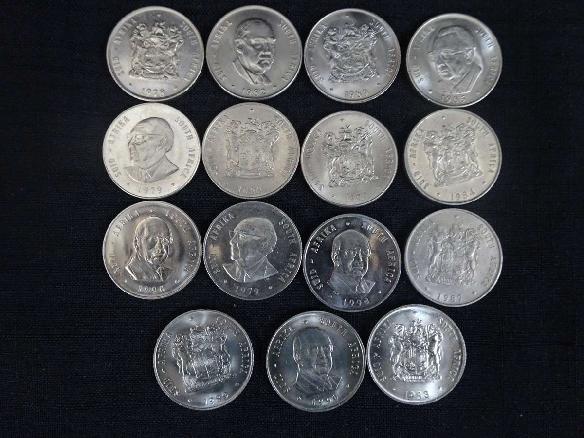 Collection Of Fifteen Republic Of South Africa One Rand Coins - See My Description