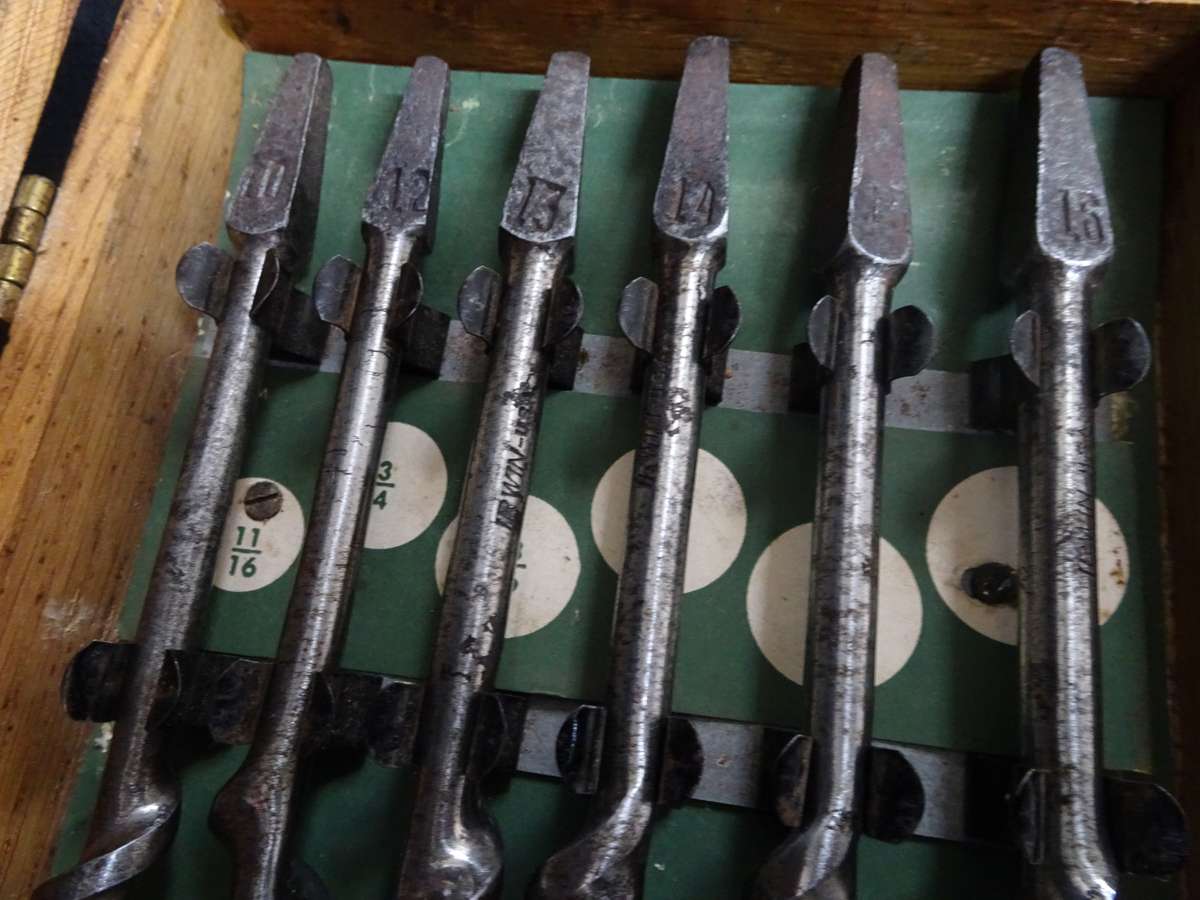 Very RARE Irwin Vintage Wood Auger Drill Bit Set Of 13pcs -Wilmington Ohio USA - In Wooden Box