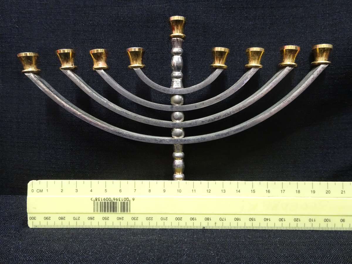 Stunning Silver And Gold Plated 9 Branch Israel Menorah Hanukah Table Candle Centerpiece