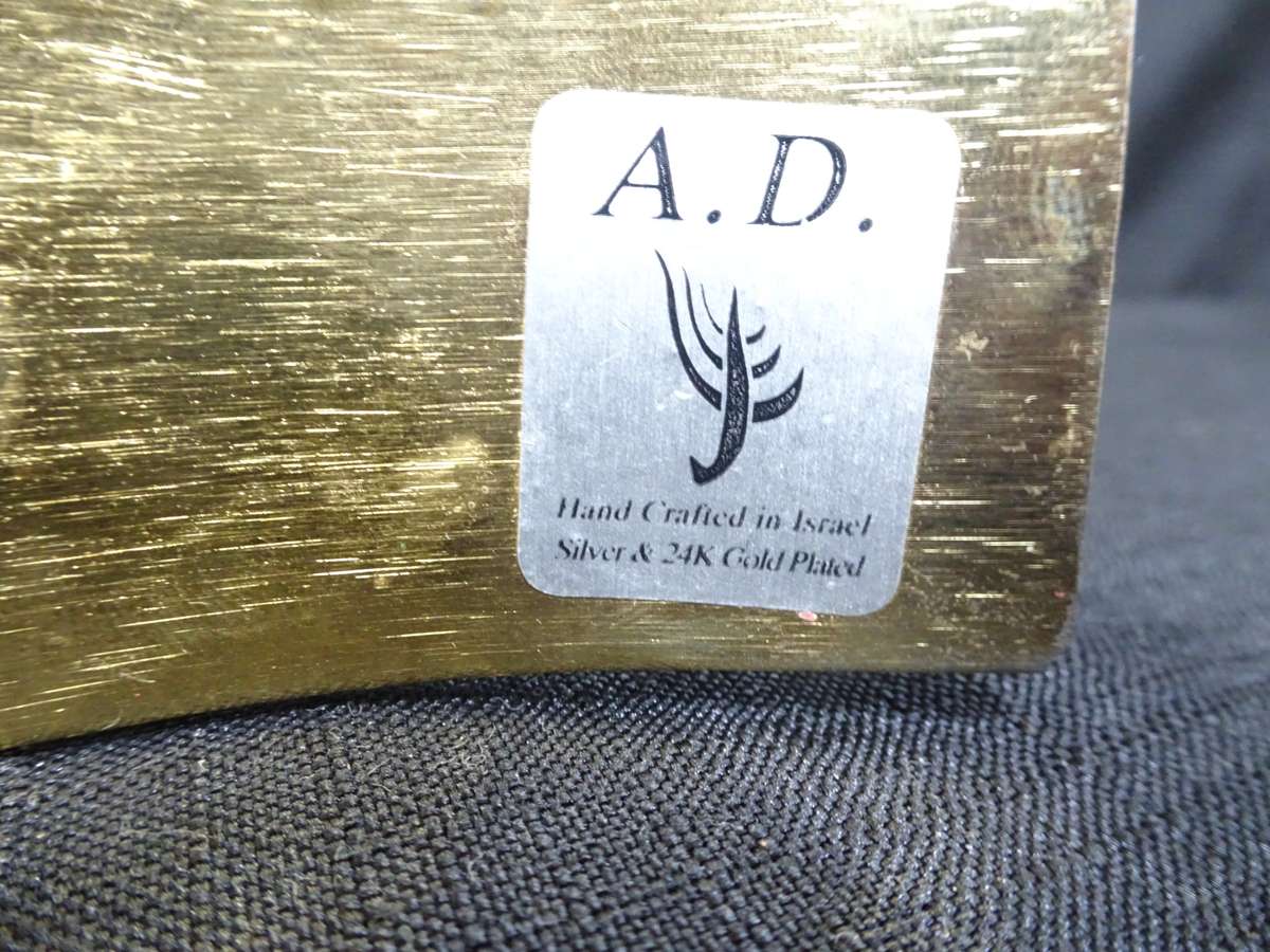 Stunning Silver And Gold Plated 9 Branch Israel Menorah Hanukah Table Candle Centerpiece