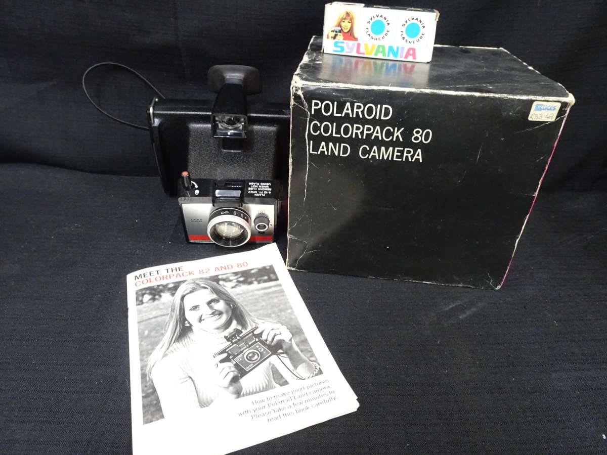 Stunning Vintage Polaroid Colorpack 80 Land Camera - Not Tested, But In Good Condition