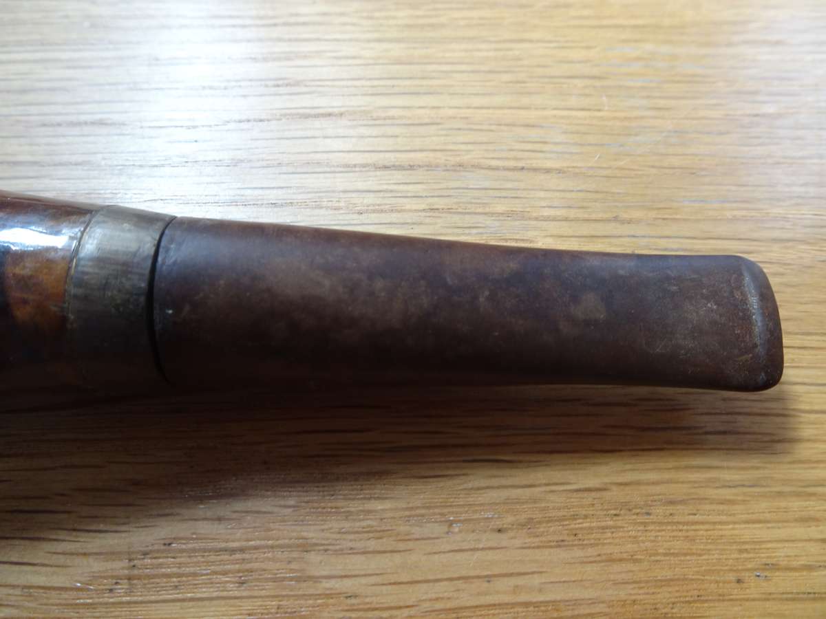 Stunning Vintage Briar Glossy Wood Smoking Pipe - In Good Condition