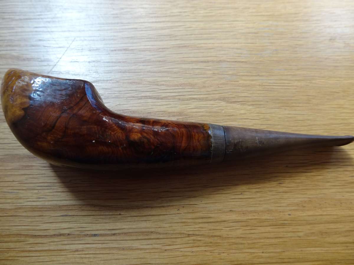 Stunning Vintage Briar Glossy Wood Smoking Pipe - In Good Condition