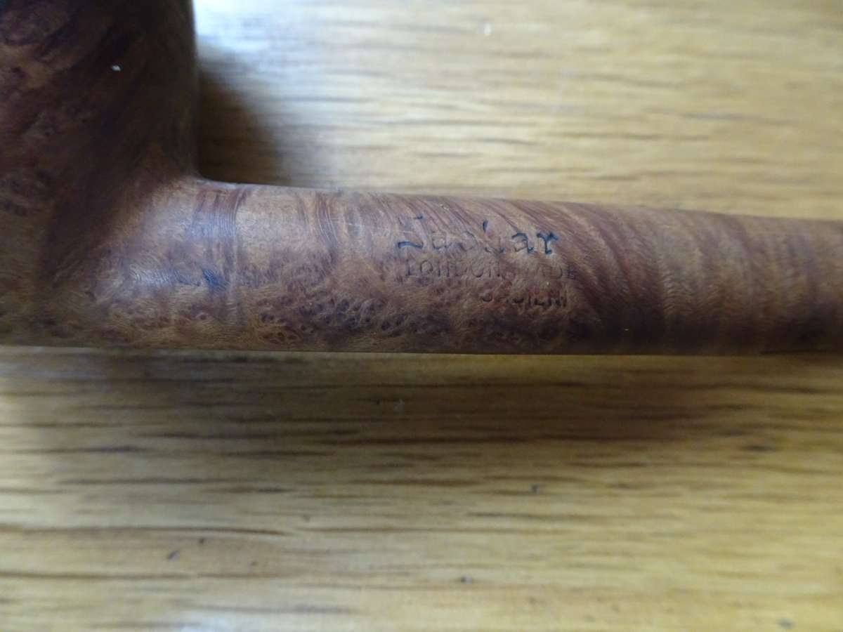 Beautiful Vintage Jaohar (No. 940) Walnut Smoking Pipe - In Used Condition - Made In London England
