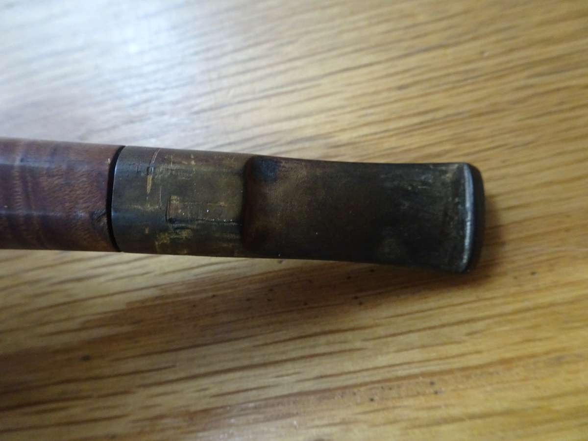 Beautiful Vintage Jaohar (No. 940) Walnut Smoking Pipe - In Used Condition - Made In London England