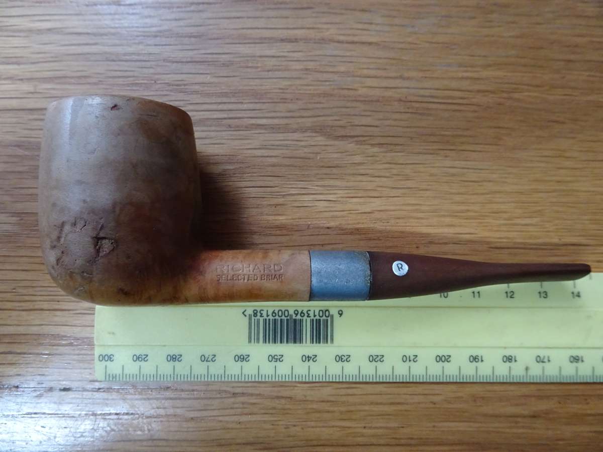 Stunning Vintage Richard (No. 535) Selected Briar Smoking Pipe - In Used Condition