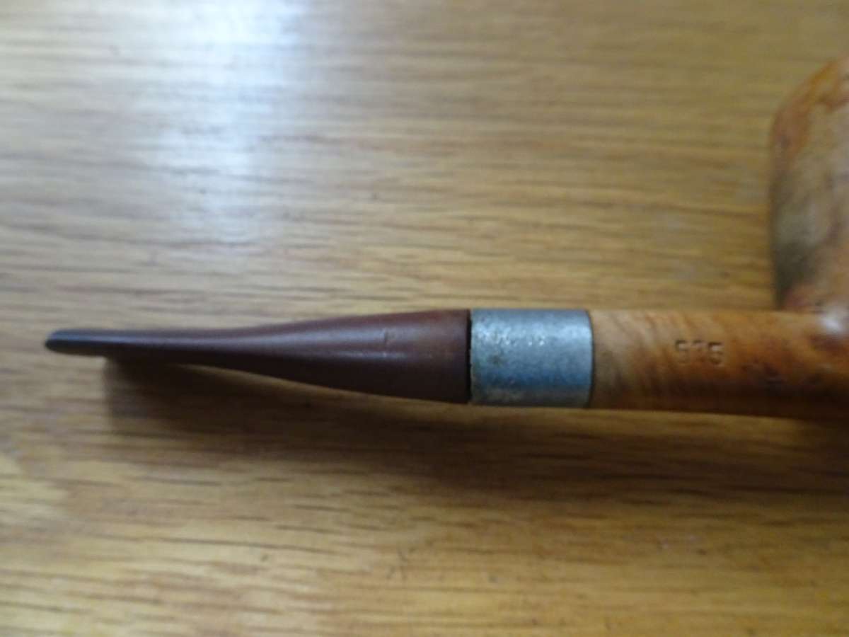 Stunning Vintage Richard (No. 535) Selected Briar Smoking Pipe - In Used Condition