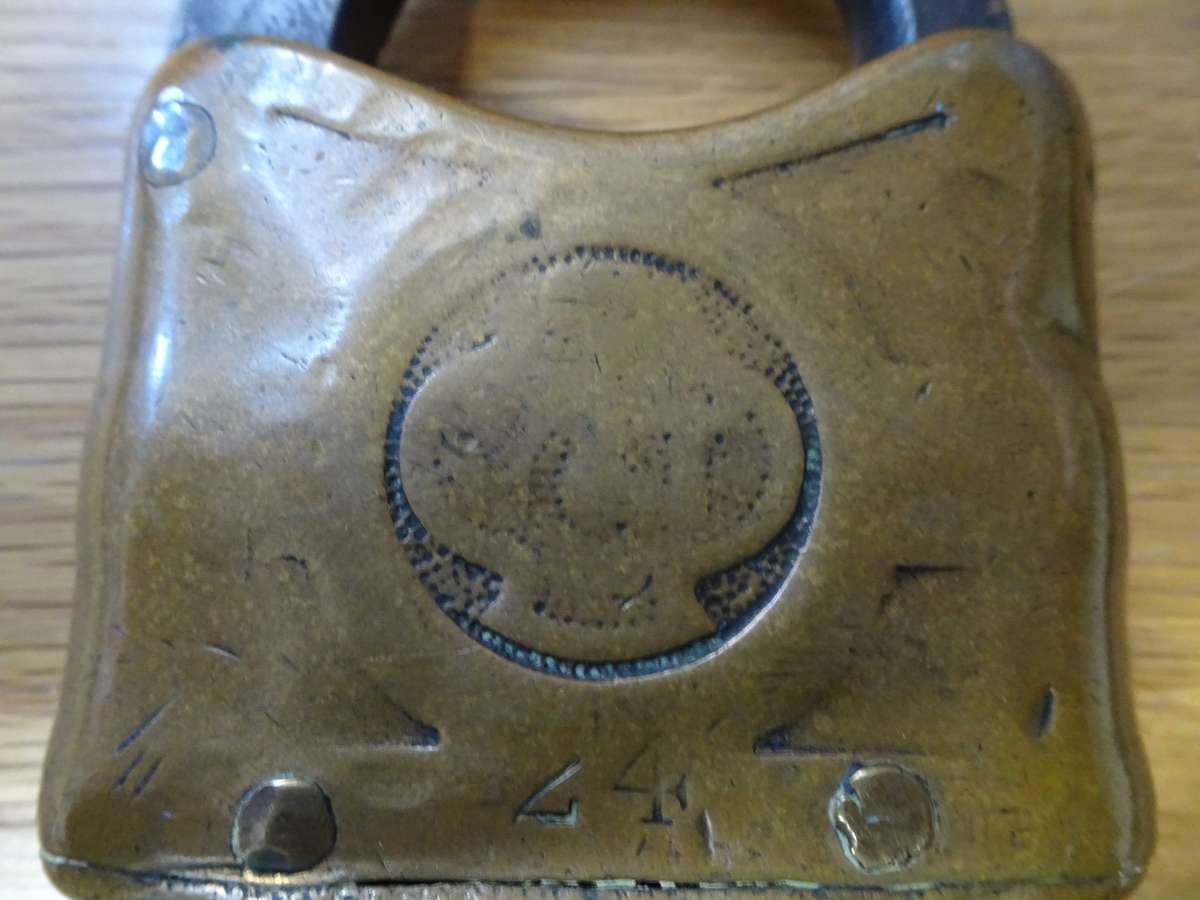 Very Stunning Antique Yale & Towne No.24 Brass And Metal Lock With Key - In Working Condition