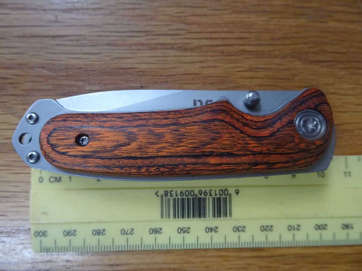 Stunning DOW Stainless 420 Fold Up Pocket Hunting Knife - In Good Condition