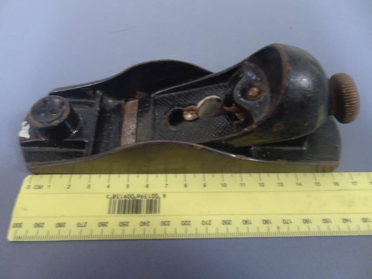 Stunning Vintage Block Plane With Adjustable Throat - In Good Condition