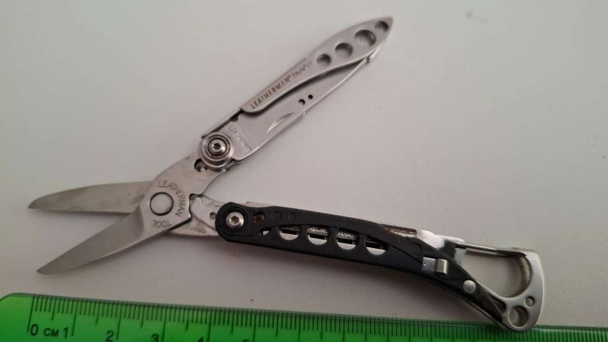 Stunning Leatherman Skeletool "Style CS in Good Condition