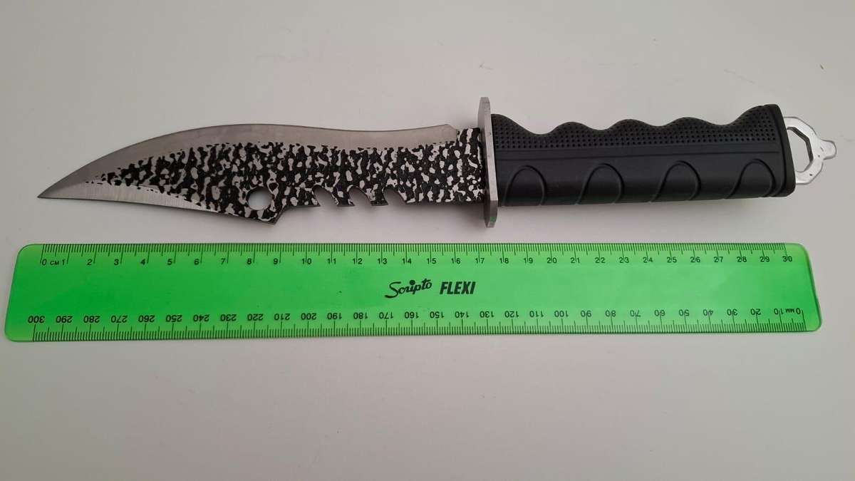 Stunning Tactical  Wilderness  Self-Defence Hunting Knife in Good Condition
