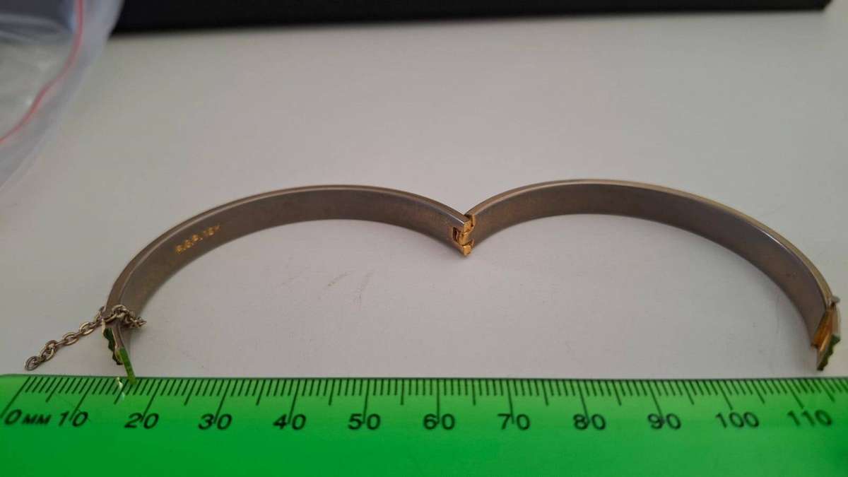 18 ct Rolled Gold Plated Bracelet - Safety Chain needs Repair