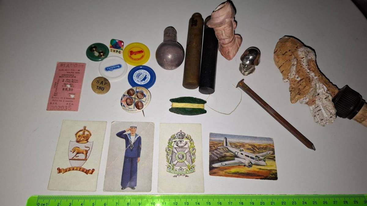 Joblot of Interesting Vintage Items -Bidding for the Lot !!!!!
