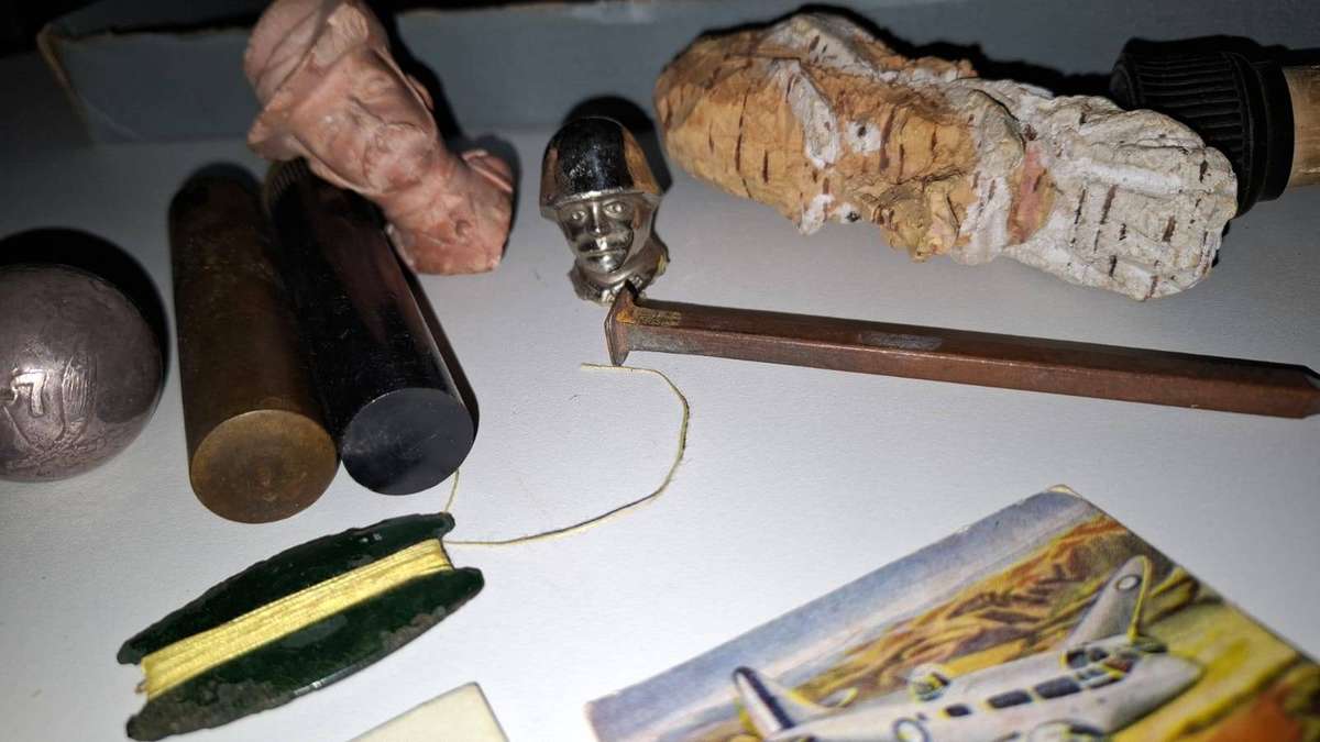 Joblot of Interesting Vintage Items -Bidding for the Lot !!!!!