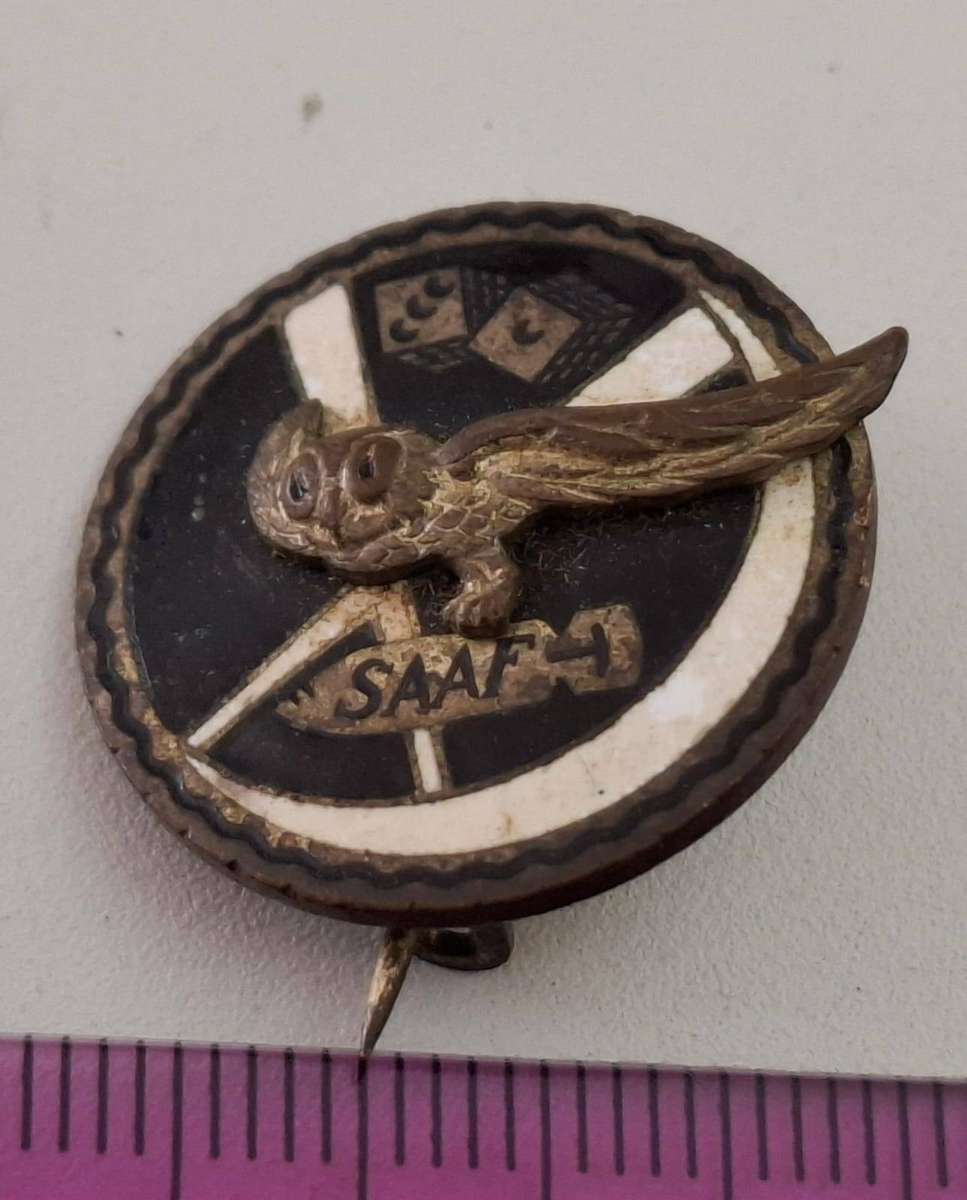 Very Rare SAAF Cir 1944 No 31 Squadon Badge