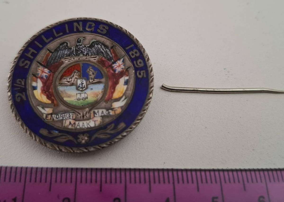 1895 ZAR 2 1/2 Shilling Enameled made in to a Brooch (Pin Broken but still there)