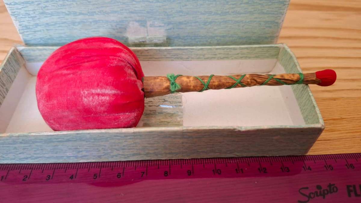 Japanese Uchiko Powder used for Dusting Katana Swords or any Carbon Blade - Good Condition