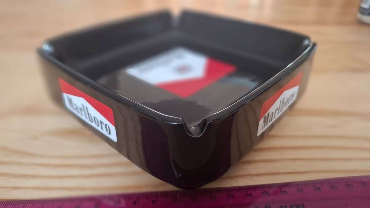 Stunning Wade England "Marlboro" Ashtray in Excellent Condition