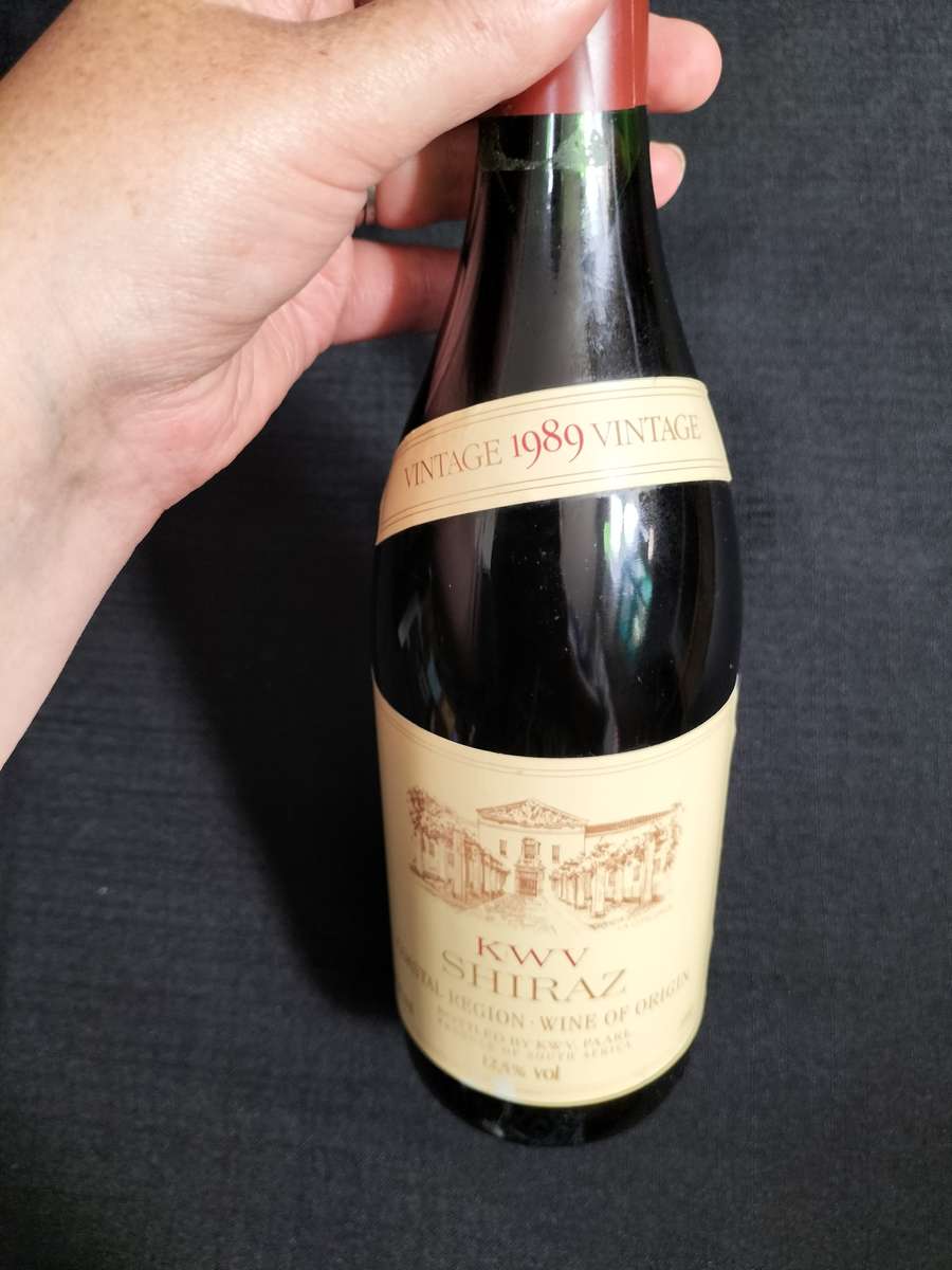 Vintage 1989 Vintage KWV Shiraz  - 750ml - Sealed - Bottled by KWV