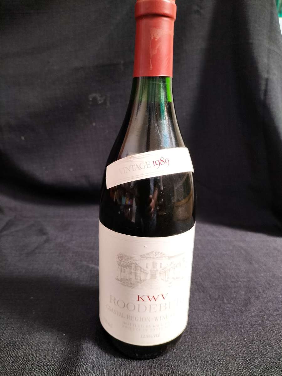 Vintage 1989 Vintage KWV Roodeberg  - 750ml - Sealed - Bottled by KWV