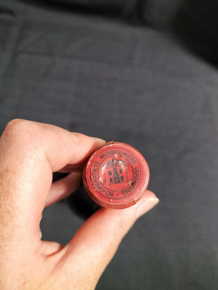 Vintage 1989 Vintage KWV Roodeberg  - 750ml - Sealed - Bottled by KWV