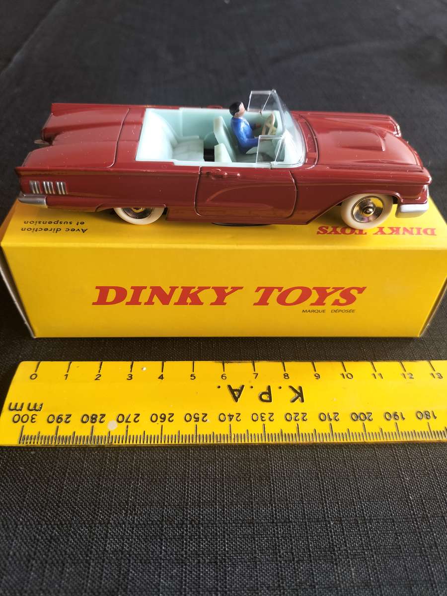 Vintage Dinky Toys NO555-Cabriolet Ford Thunderbird -DeAgostini Reproduction-Good Condition