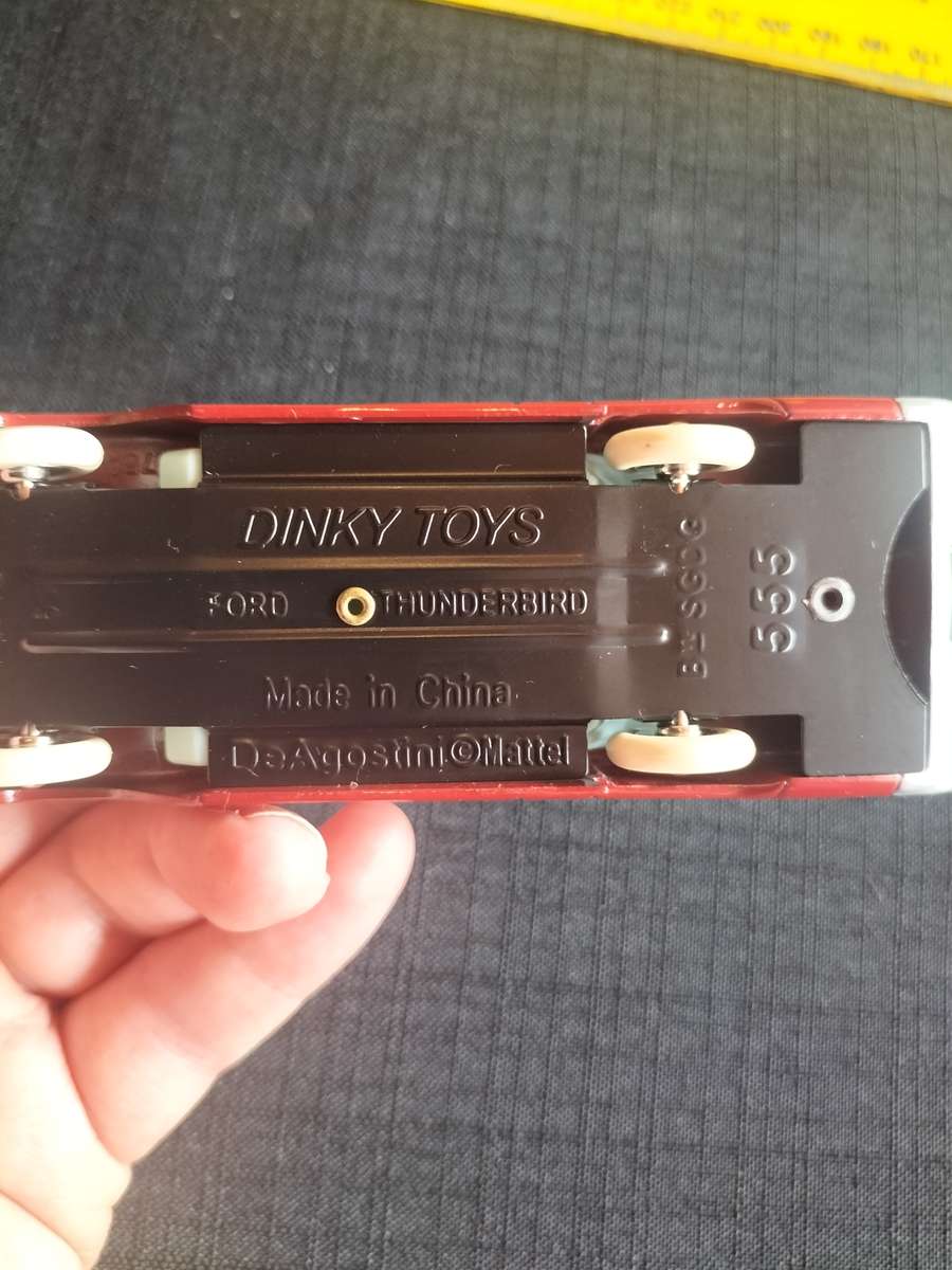 Vintage Dinky Toys NO555-Cabriolet Ford Thunderbird -DeAgostini Reproduction-Good Condition