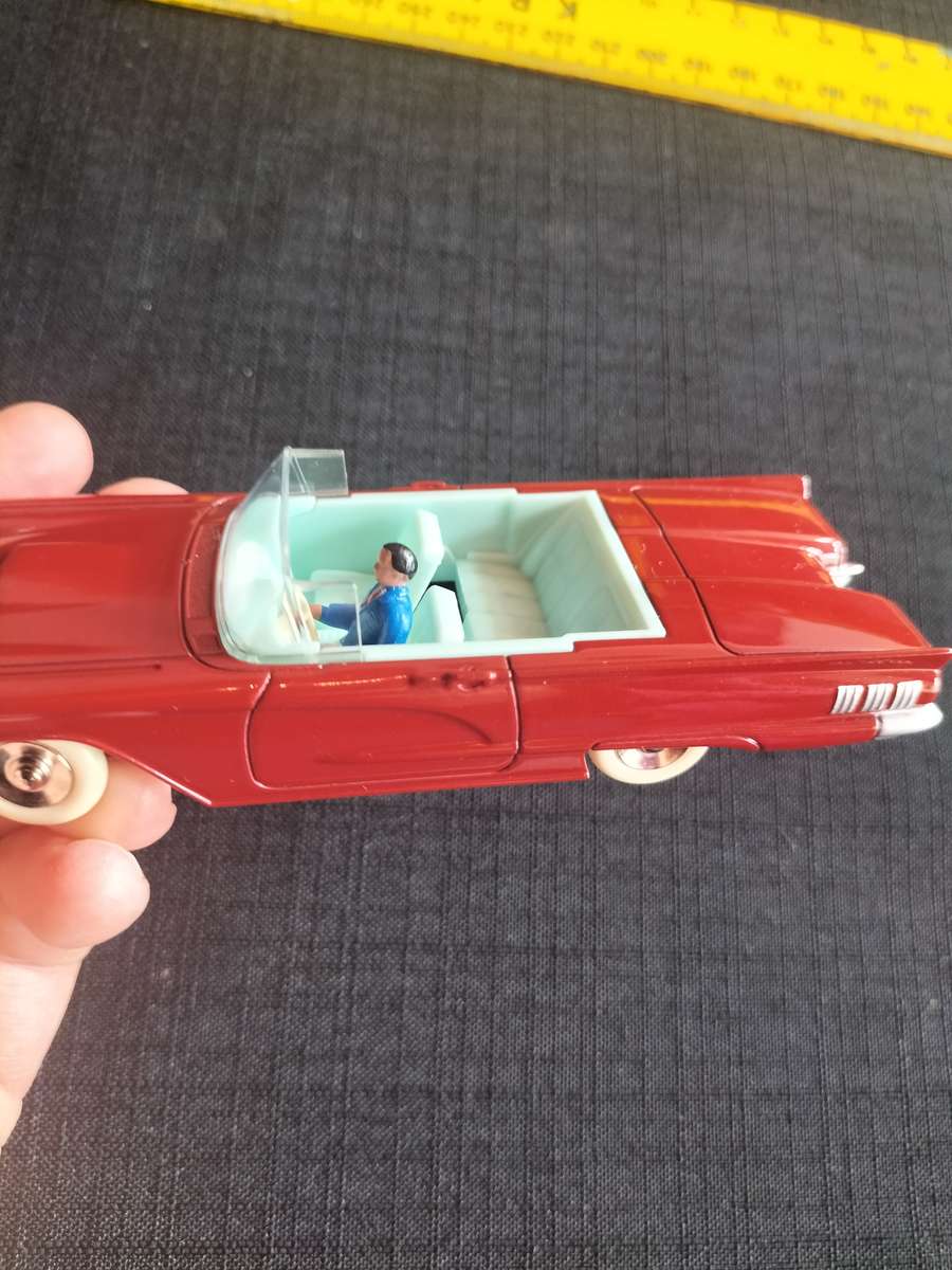 Vintage Dinky Toys NO555-Cabriolet Ford Thunderbird -DeAgostini Reproduction-Good Condition