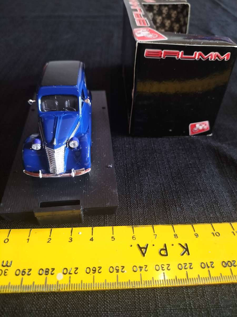 Vintage Brumm R329 Fiat 1100E Furgone Gelati Motta 1950- Scale 1/43  Good Condition