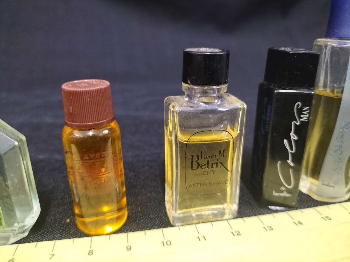 10 Vintage Miniature Perfumes