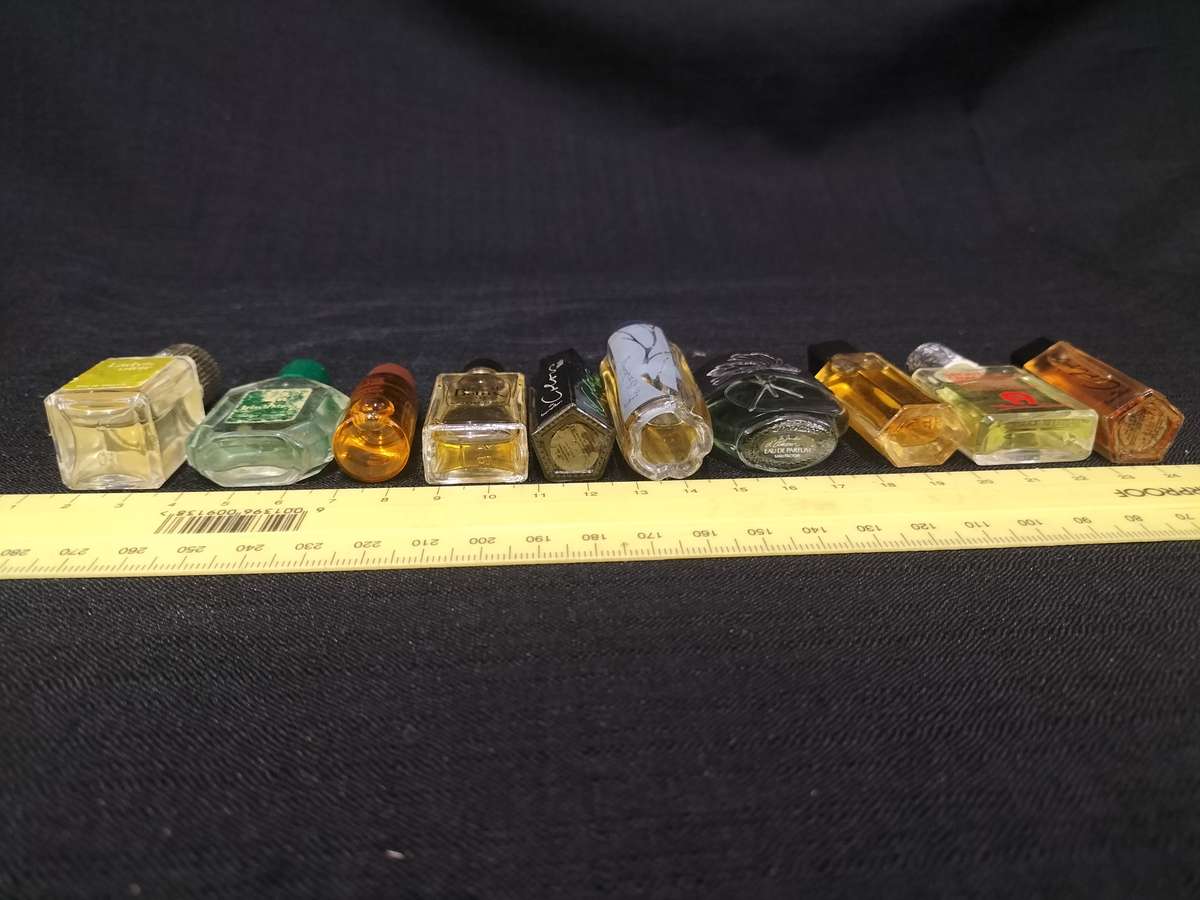10 Vintage Miniature Perfumes