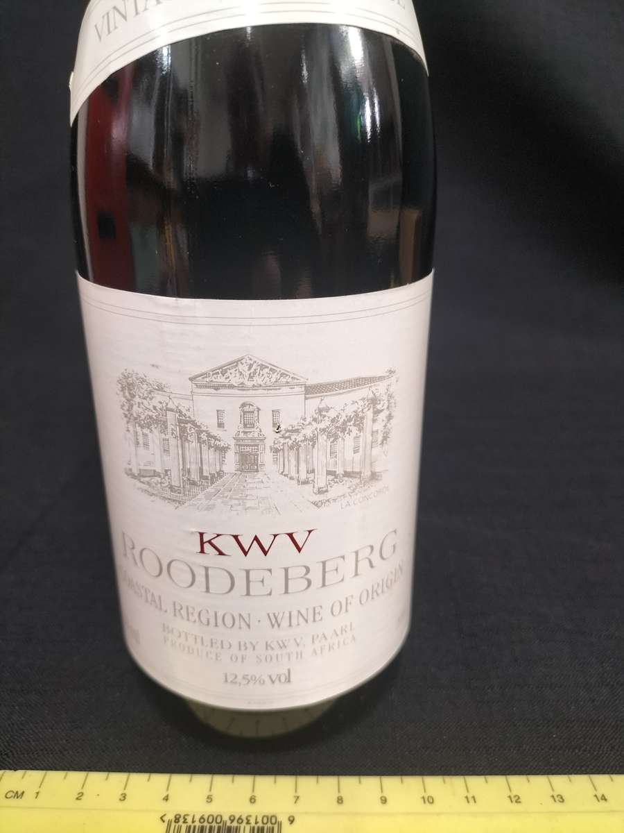 Vintage 1989 Vintage KWV Roodeberg  - 750ml - Sealed - Bottled by KWV Paarl