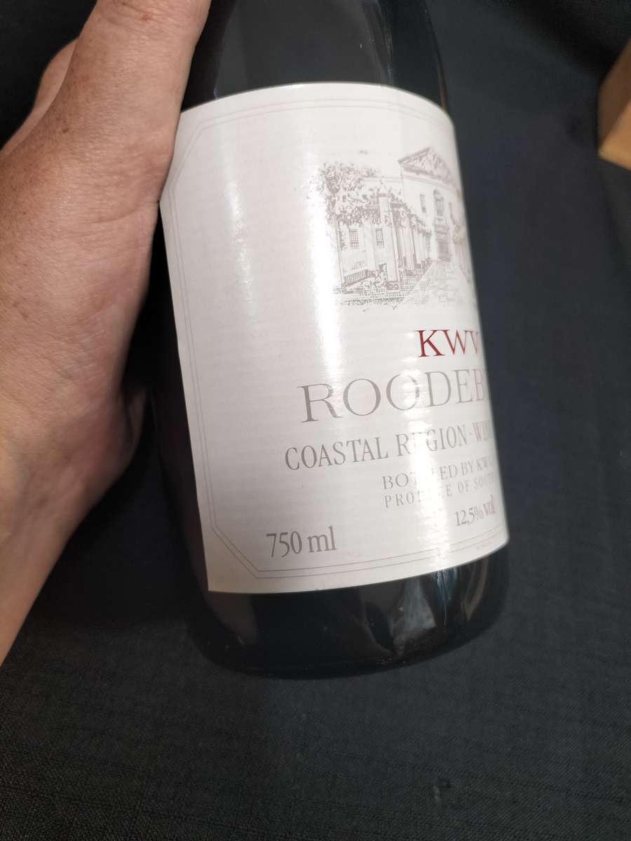 Vintage 1989 Vintage KWV Roodeberg  - 750ml - Sealed - Bottled by KWV Paarl