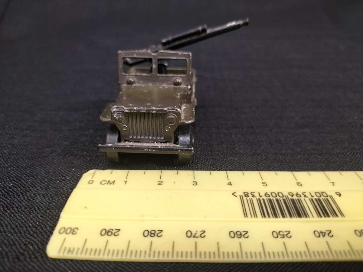 Very Rare Vintage Lesney Match Box Series NO 38 - Armoured Jeep  - View Description