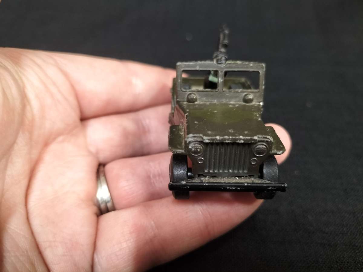 Very Rare Vintage Lesney Match Box Series NO 38 - Armoured Jeep  - View Description