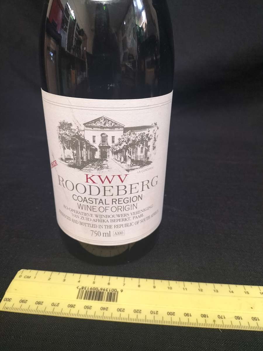 Vintage 1981 Vintage Superior KWV Roodeberg  - 750ml - Sealed