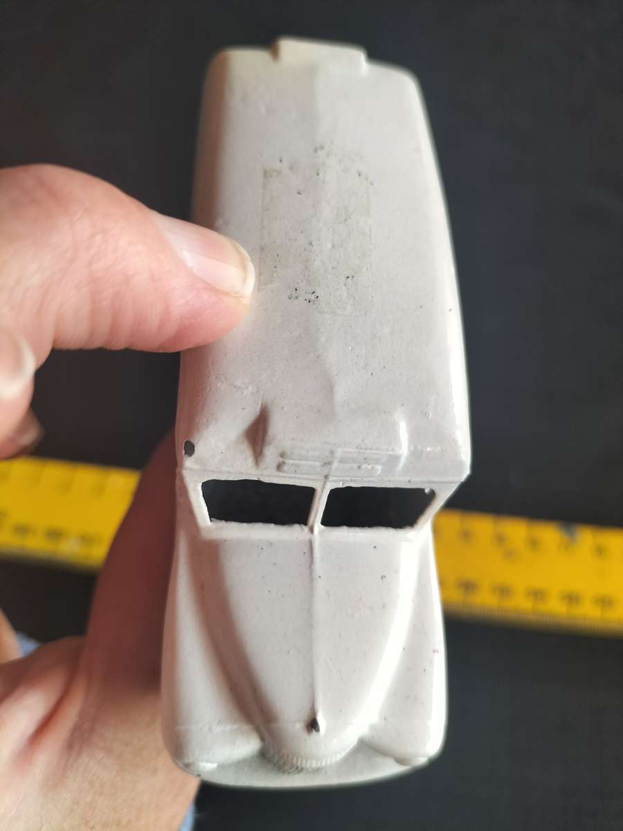 Very Rare Vintage Dinky Toys- 253 - Meccano LTD - Daimler Ambulace -Made in England -See Description