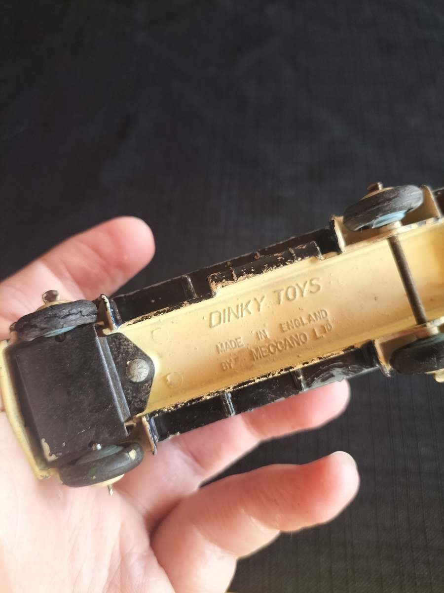 Very Rare Vintage Dinky Toys-  Meccano LTD - No 420 Bedford Forward Control Lorry- Made in England