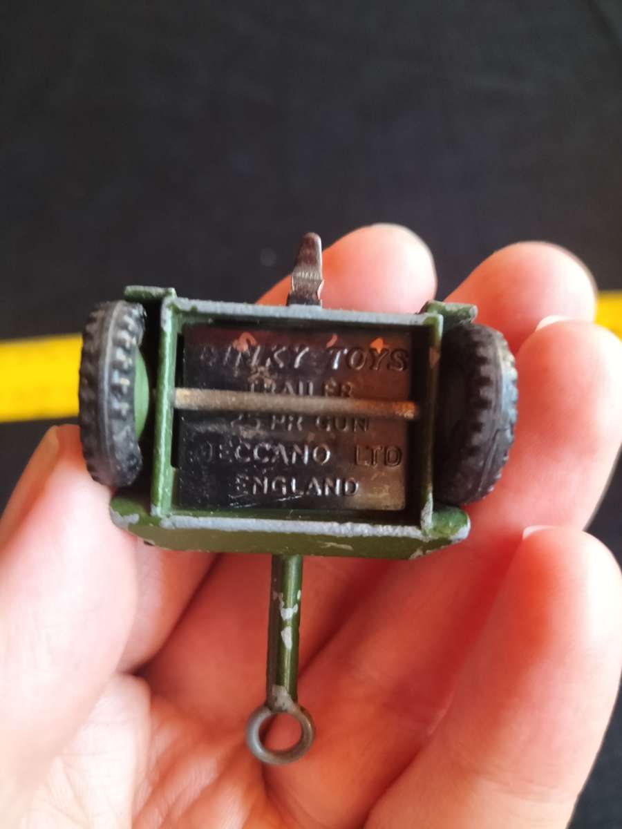 Very Rare Vintage Dinky Toys- No67 Meccano LTD -Trailer For 25 Pounder Field Gun- Made in England