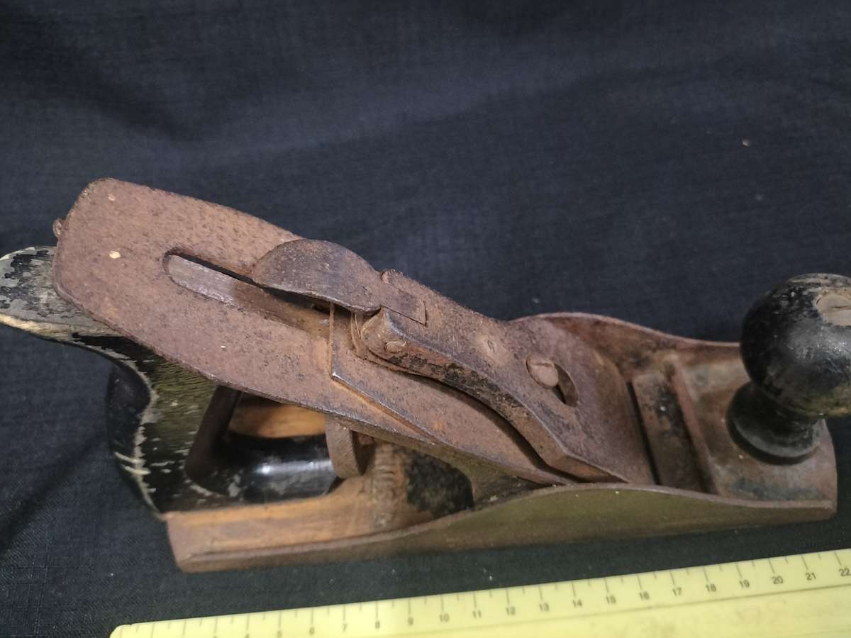 Unknown Vintage Hand Bench Plane - Made in USA - View Description