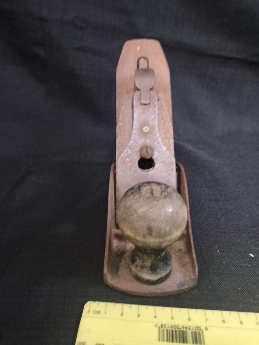 Unknown Vintage Hand Bench Plane - Made in USA - View Description