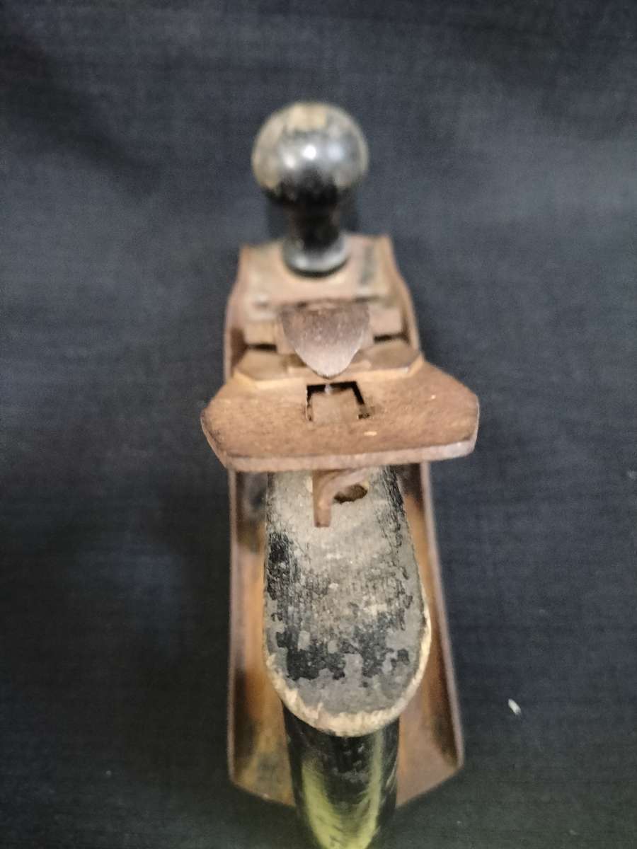Unknown Vintage Hand Bench Plane - Made in USA - View Description