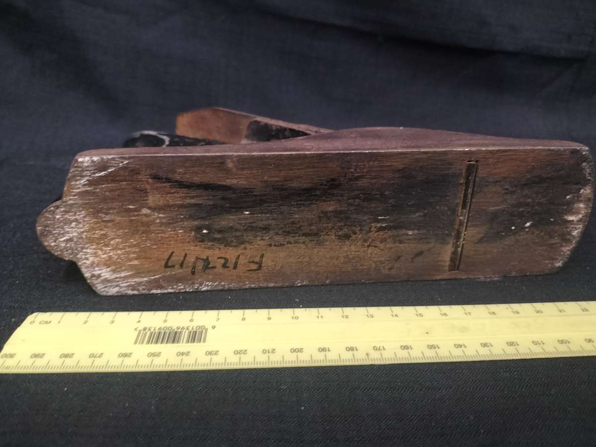 Unknown Vintage Hand Bench Plane - Made in USA - View Description