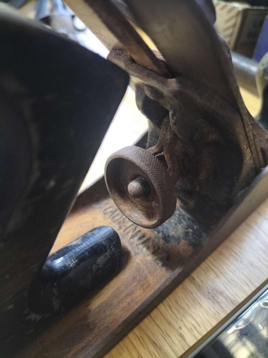 Unknown Vintage Hand Bench Plane - Made in USA - View Description