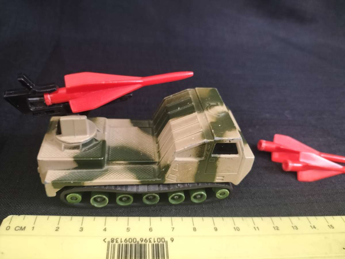 Very Rare Vintage Lesney Match Box Series 1977 -K117 Battle Kings SP Hawk Launcher- View Description