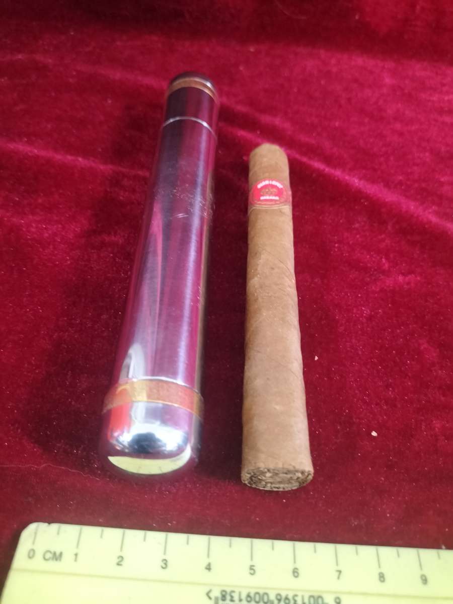 Cigar Case Tube Silver With Gold Band And Juan Lopez Habana Cigar
