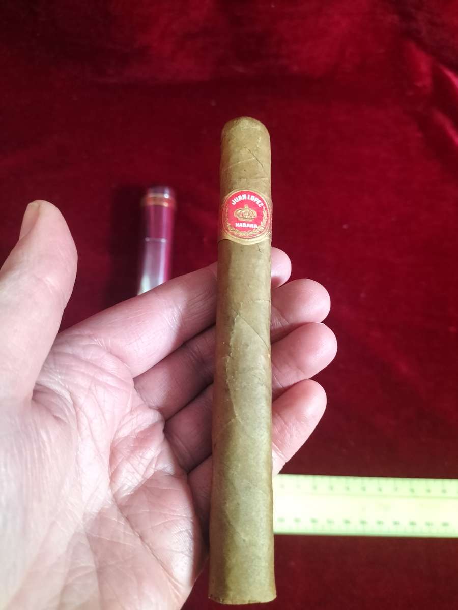 Cigar Case Tube Silver With Gold Band And Juan Lopez Habana Cigar