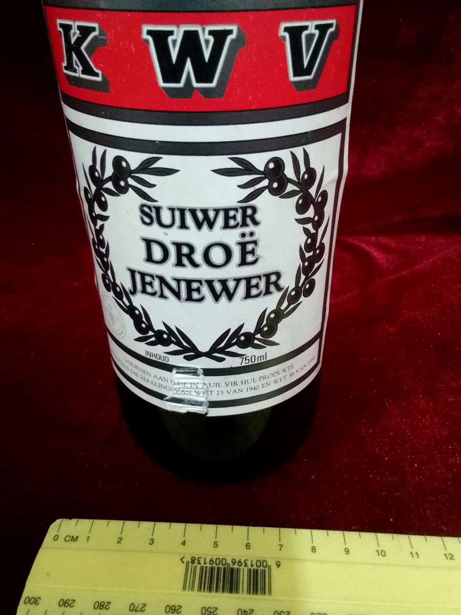 Vintage KWV Suiwer Droe Jenewer - 750ml - Van Zuid Afrika Beperk - Sealed