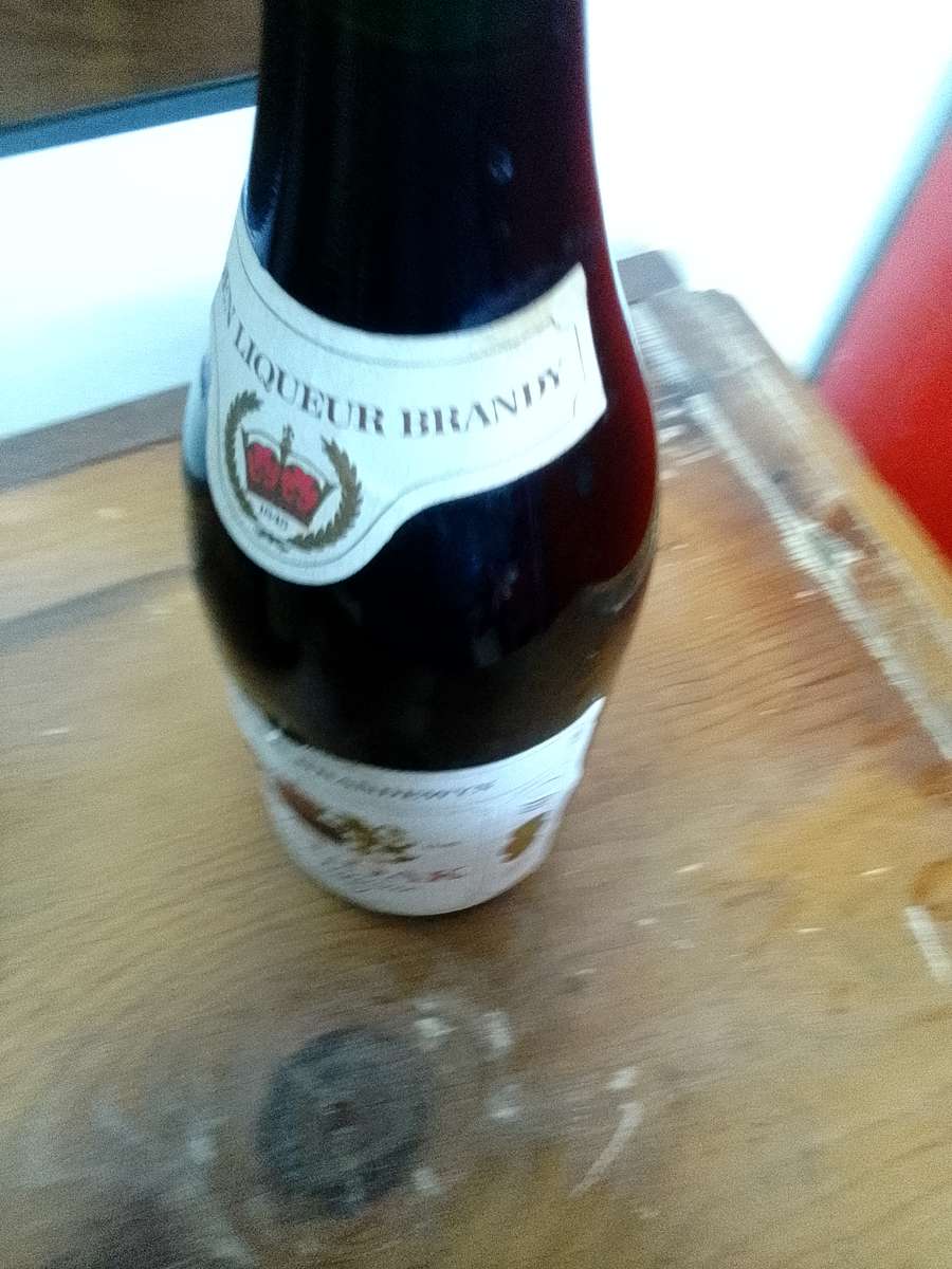 Vintage Royal Oak Golden Liqueur Brandy / Goue Likeur Brandewyn - Sealed